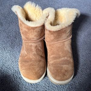 Uggs womens chestnut